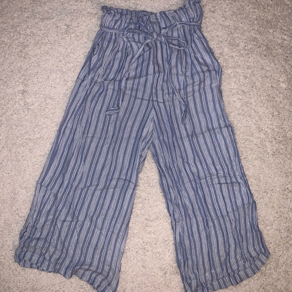Forever 21 Boho Capri Pants
